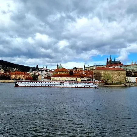 River Koenigstein * プラハ