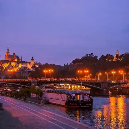 River Koenigstein Πλωτό κατάλυμα
