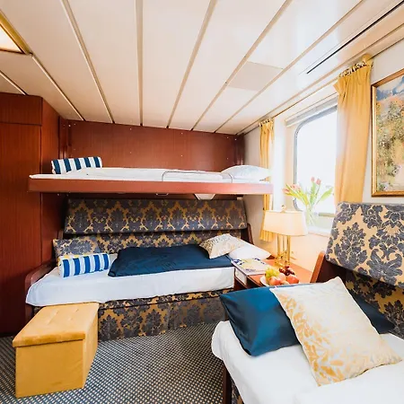 River Koenigstein Prag