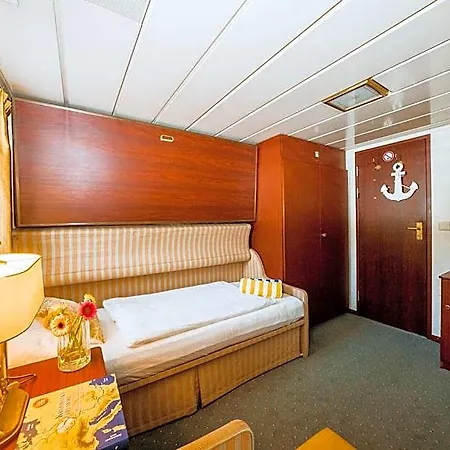 Botel River Koenigstein *