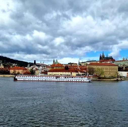 River Koenigstein * Prag